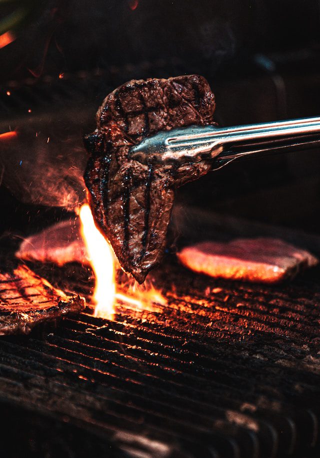 BBQ pakket vanaf 30 personen van Hees Cooking vlees grillen