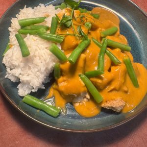 Kip kerrie met rijst en sperziebonen